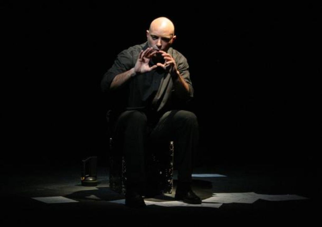 FELTRINELLI UNA STORIA CONTRO Vita e morte di un anarchico miliardario nel 50° anniversario della strage di Piazza Fontana