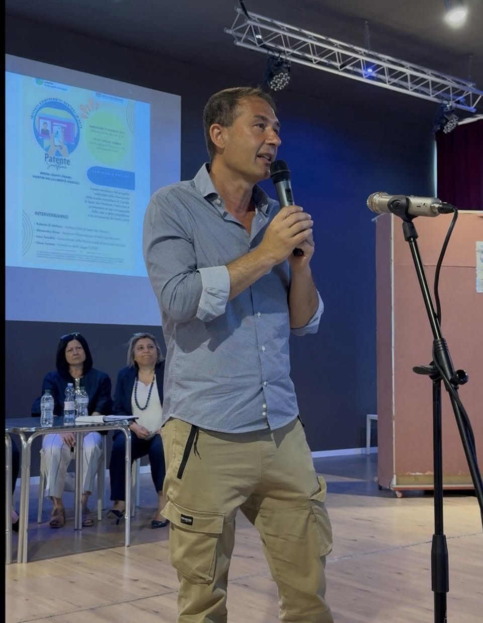 NO al bullismo e cyberbullismo: a Sesto la - patente smartphone- per gli studenti