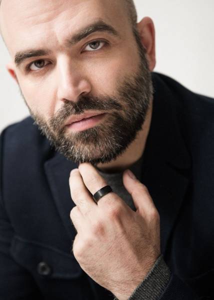 Follow the Monday con Roberto Saviano SONO ANCORA VIVO al Teatro Carcano di Milano