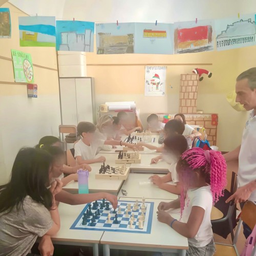 Scacchi, ragazzi e città: quando la partita è fuori dallo schermo