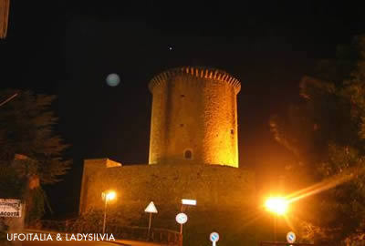 Foto scatta il 2 aprile 2004 (copyright Ufoitalia)